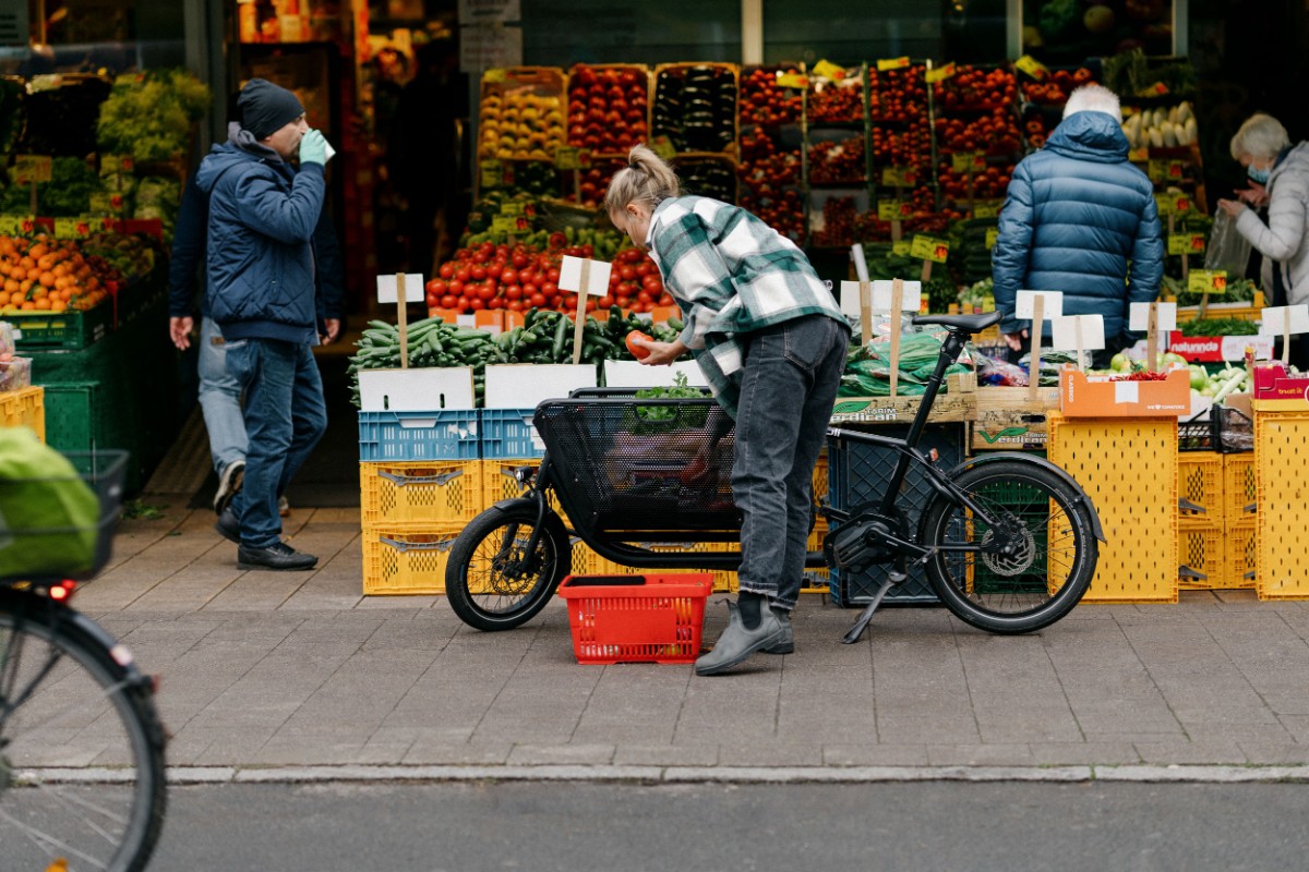 Muli2022_Steps_shoping_mini-cargobike_TMKSR220122.jpg